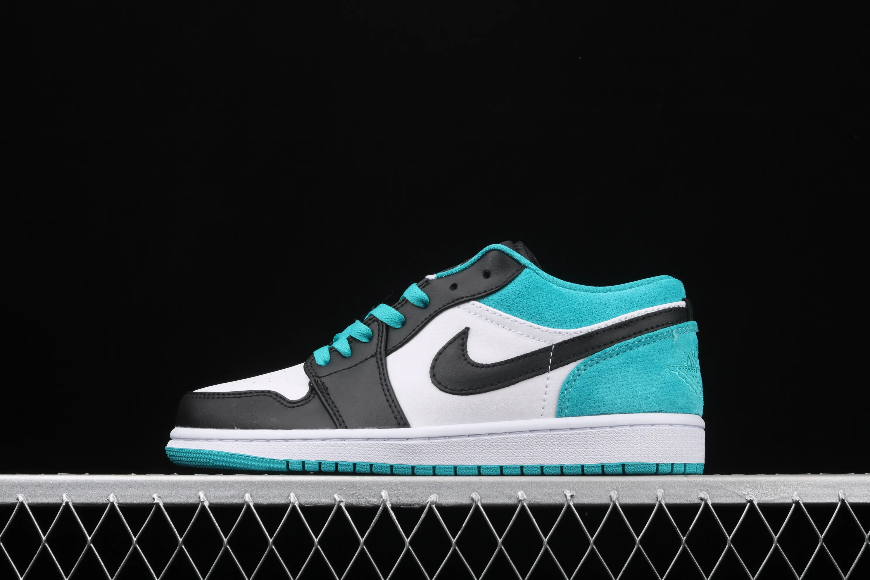 All categories Air Jordan Jordan series basketball shoes Air Jordan 1 Low Different versions Air Jordan 1 Low AJ1 Joe 1 first-layer low-top cultural and leisure sports sneakers CK3022-004